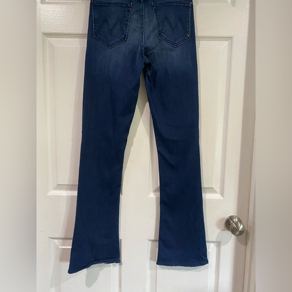 Mother The High Waisted Runaway Jeans In Tongue And Chic Dark Wash Size 26 Flare - Picture 10 of 13